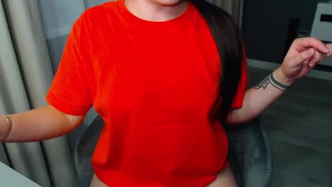 shy_26 online show from 12/12/24, 12:33