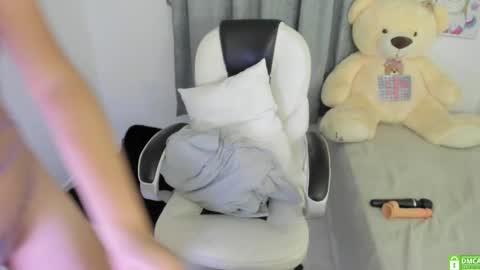 Nahomy online show from 01/31/25, 06:13