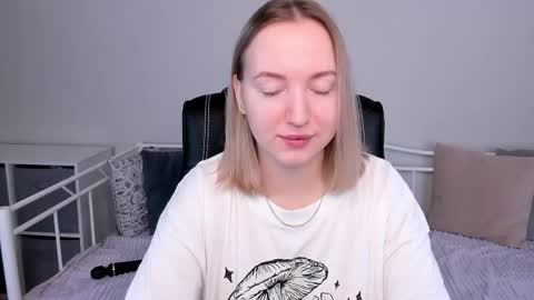 Anna online show from 02/25/25, 05:41