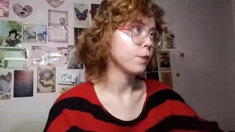 Milena online show from 10/17/25, 01:14