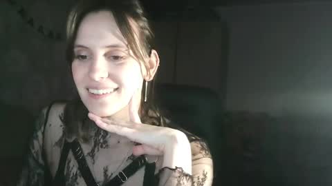shy_miracle online show from 05/22/26, 06:02