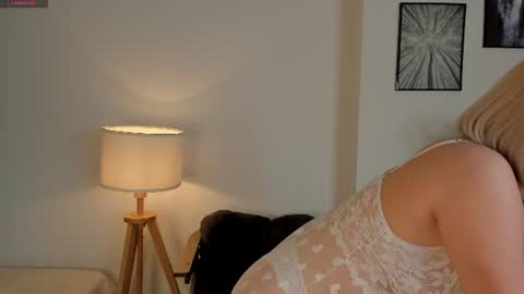Nika online show from 07/10/26, 03:11