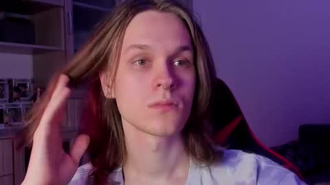 Mark online show from 10/09/25, 10:08