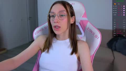 Snapshot of shy_or_horny chatting on 02/12/26, 09:54 HI i am Marcy online show from 02/12/26, 09:54