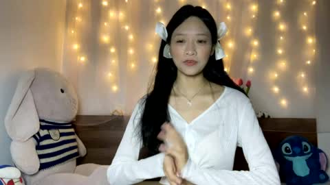 shy_pink_doll online show from 05/20/26, 02:01