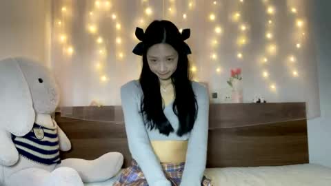 shy_pink_doll online show from 05/22/26, 03:39