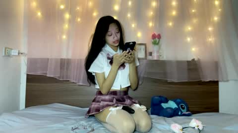 shy_pink_doll online show from 06/08/26, 03:12