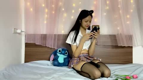shy_pink_doll online show from 06/09/26, 03:34