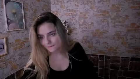 shy_sabrina_ online show from 12/18/24, 10:51