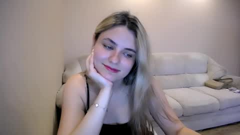 shy_sabrina_ online show from 06/03/26, 01:03
