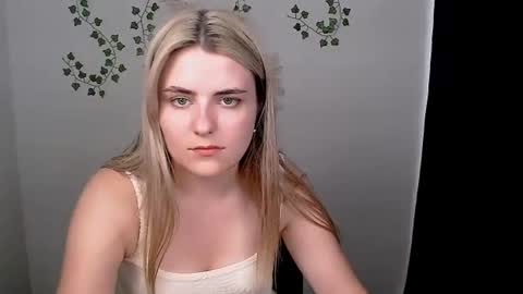 Snapshot of shy_sabrina_ chatting on 06/29/26, 01:11 shy_sabrina_ online show from 06/29/26, 01:11