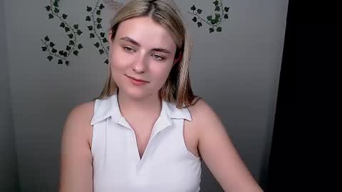 Snapshot of shy_sabrina_ chatting on 07/02/26, 12:55 shy_sabrina_ online show from 07/02/26, 12:55