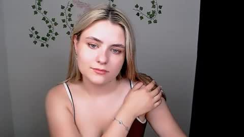 Snapshot of shy_sabrina_ chatting on 07/13/26, 12:08 shy_sabrina_ online show from 07/13/26, 12:08