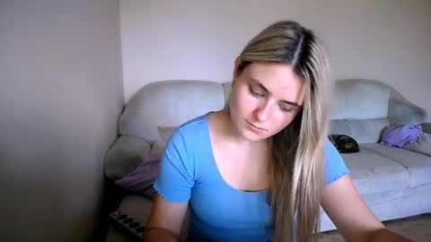 Snapshot of shy_sabrina_ chatting on 07/30/26, 12:59 shy_sabrina_ online show from 07/30/26, 12:59