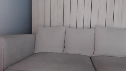 shy_schoolgirl_ online show from 01/30/25, 10:08