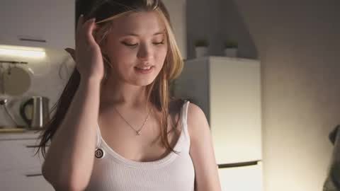 Akemi online show from 03/28/26, 01:54