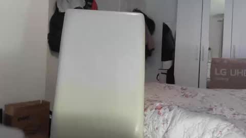 shyboy0533 online show from 10/24/25, 06:59