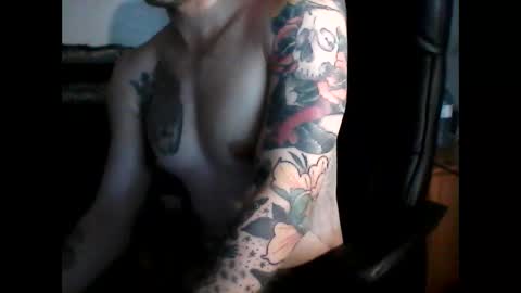 shyboyhugecum2020 online show from 12/17/24, 01:50