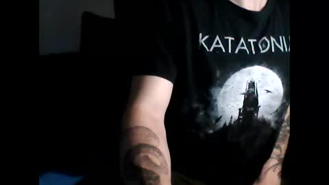 shyboyhugecum2020 online show from 12/31/24, 05:11