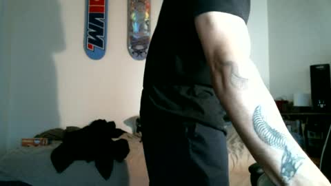 shyboyhugecum2020 online show from 06/18/26, 03:51