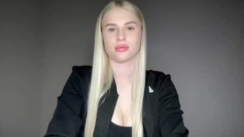 Shy Fox online show from 03/30/26, 02:40