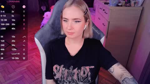 Effie online show from 01/14/25, 08:59