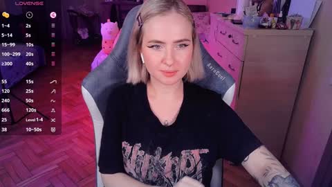 Effie online show from 01/22/25, 09:21