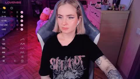 Effie online show from 01/25/25, 08:21