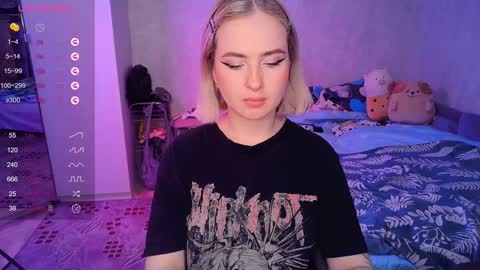 Effie online show from 02/04/25, 01:16