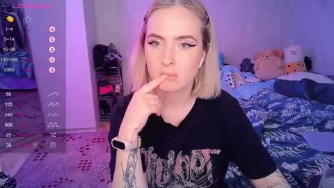 Effie online show from 02/09/25, 10:54