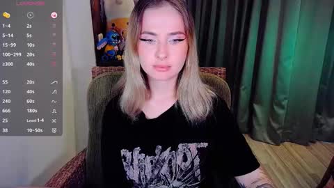 Effie online show from 09/25/25, 08:29