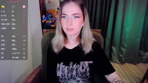 Effie online show from 09/26/25, 09:02