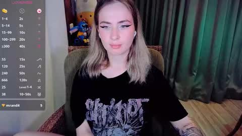 Effie online show from 10/13/25, 07:08