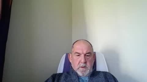 shyguytm online show from 04/01/26, 08:50