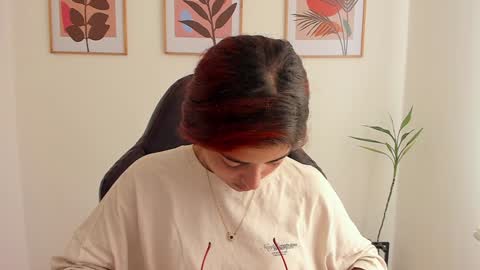 Snapshot of shylittlebunny chatting on 01/20/25, 04:55 shylittlebunny online show from 01/20/25, 04:55