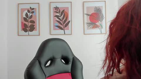 Snapshot of shylittlebunny chatting on 02/15/25, 03:28 shylittlebunny online show from 02/15/25, 03:28