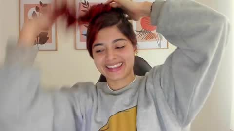 Snapshot of shylittlebunny chatting on 03/06/25, 07:43 shylittlebunny online show from 03/06/25, 07:43