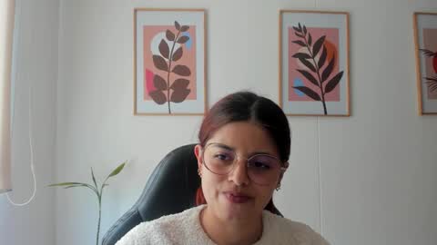 Snapshot of shylittlebunny chatting on 02/12/26, 02:34 shylittlebunny online show from 02/12/26, 02:34