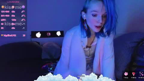 Hippie online show from 03/23/26, 01:42