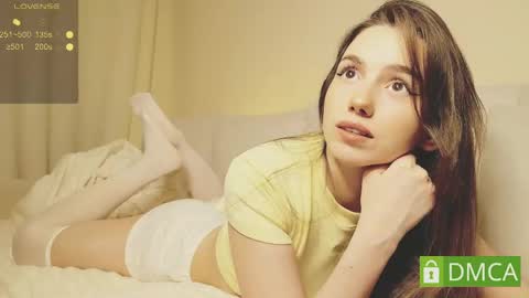 Mary online show from 04/01/26, 11:57