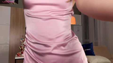 Snapshot of shyrubate chatting on 01/05/25, 04:14 Aurora online show from 01/05/25, 04:14