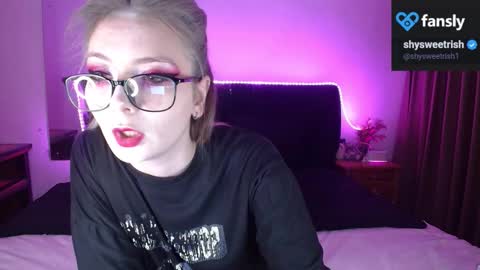 shysweetrish online show from 09/25/25, 12:25