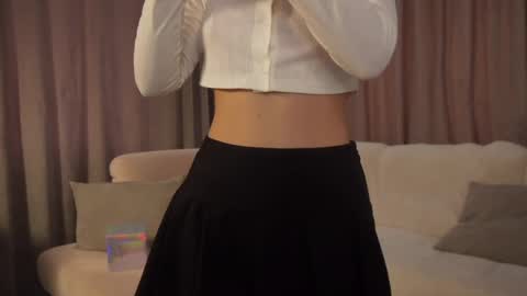 Tanya online show from 04/17/26, 01:03