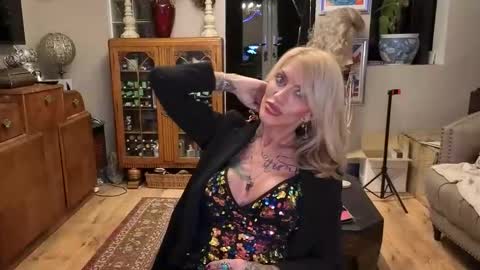 shytrans_uk online show from 02/28/26, 12:44