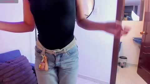 Snapshot of sia_roose chatting on 11/04/25, 07:57 Sia online show from 11/04/25, 07:57