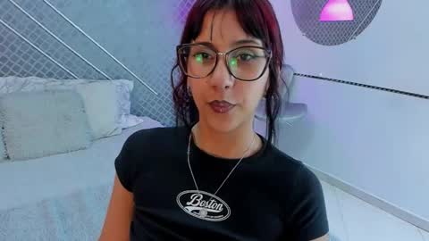 Snapshot of sia_roose chatting on 11/07/25, 08:53 Sia online show from 11/07/25, 08:53