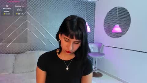 Snapshot of sia_roose chatting on 03/28/26, 08:30 Sia online show from 03/28/26, 08:30