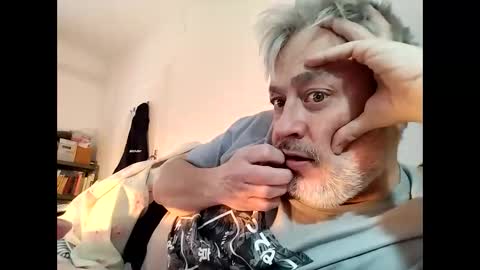 sibemolx online show from 03/31/26, 01:11