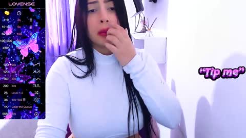 Snapshot of siddhy592 chatting on 12/13/24, 05:54 sidhy online show from 12/13/24, 05:54