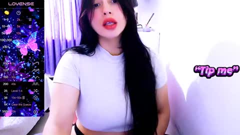 Snapshot of siddhy592 chatting on 01/15/25, 04:54 sidhy online show from 01/15/25, 04:54